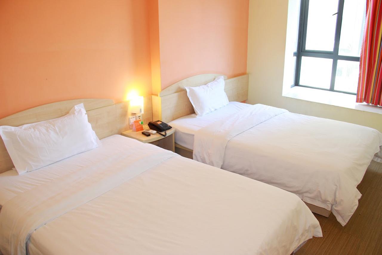 7Days Inn Nanjing Xinjiekou Shanghai Road Subway Station Luaran gambar